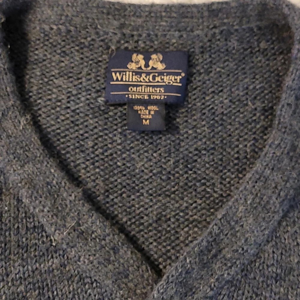 Vintage Willis & Geiger wool V-neck sweater